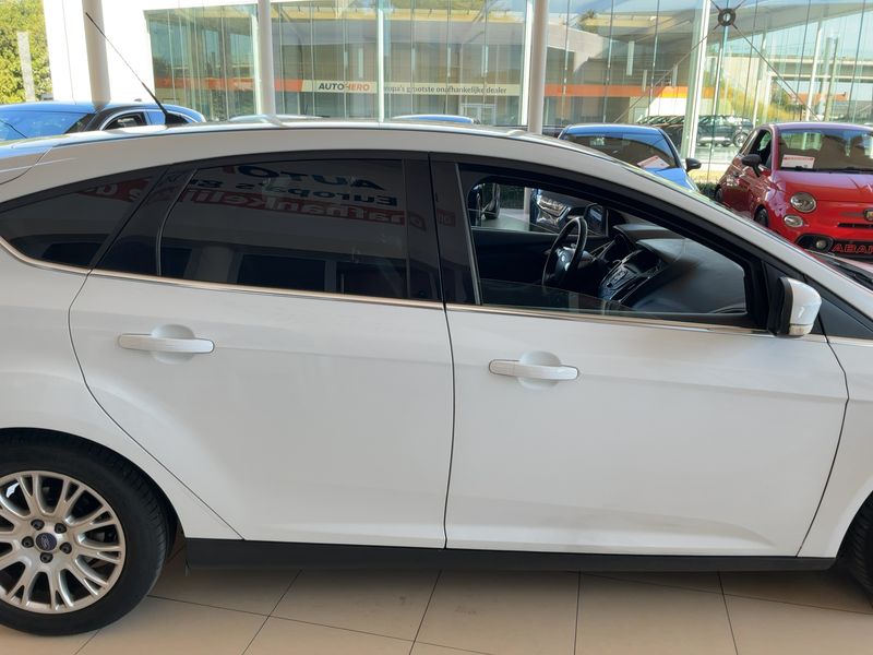 Ford Focus 1.6 TDCi Titanium 2011 – снимка 7