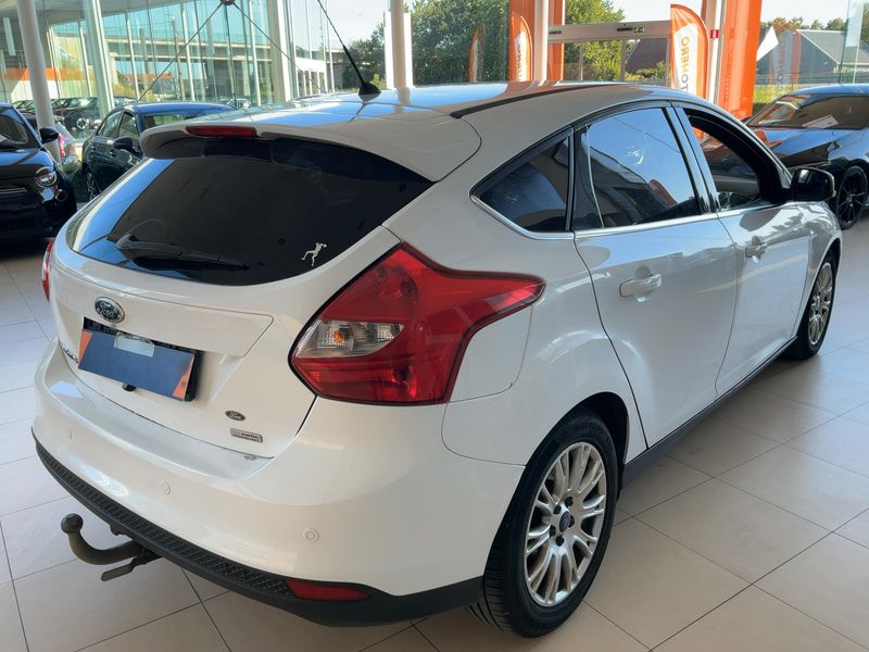Ford Focus 1.6 TDCi Titanium 2011 – снимка на щета