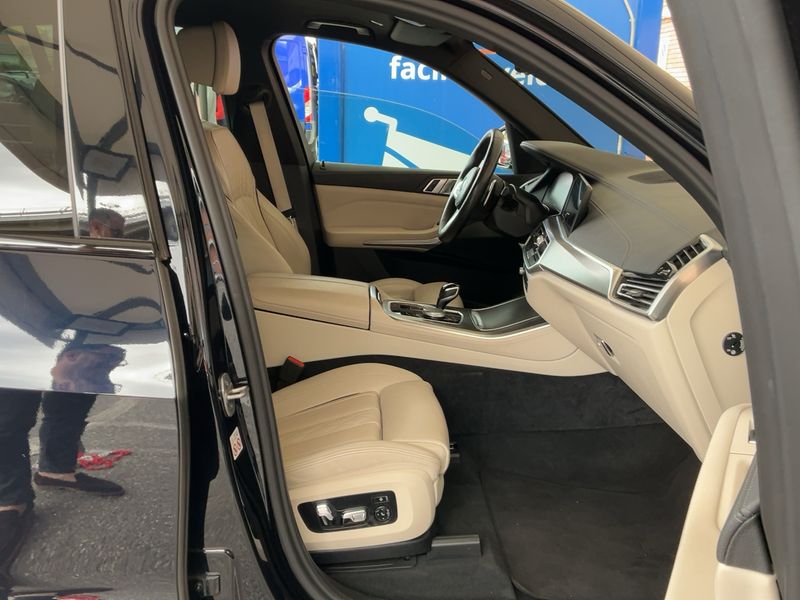 BMW X5 xDrive 30d Mild-Hybrid M Sport 2022 – снимка 16