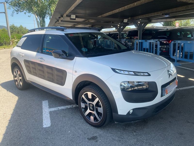 Citroen C4 Cactus 1.6 Blue-HDi Feel 2016 – снимка 12