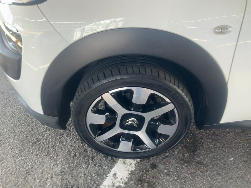 Citroen C4 Cactus 1.6 Blue-HDi Feel 2016 – снимка 3