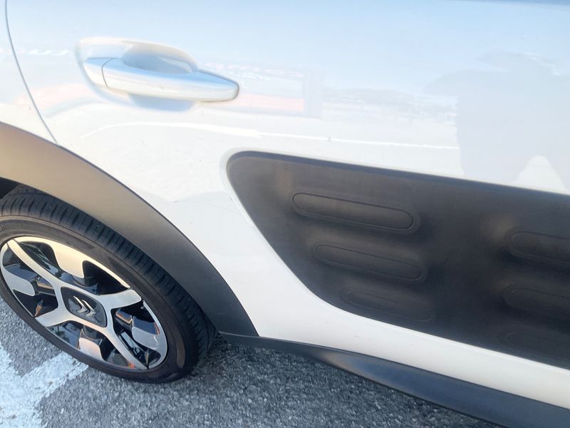 Citroen C4 Cactus 1.6 Blue-HDi Feel 2016 – снимка 24