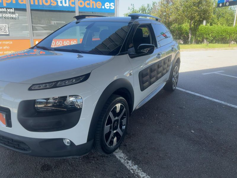 Citroen C4 Cactus 1.6 Blue-HDi Feel 2016 – снимка 2