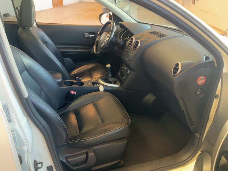 Nissan Qashqai 1.5 Turbodiesel Tekna 2013 – снимка 16