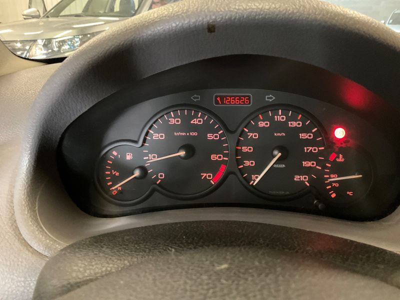 Peugeot 206 1.4 XT 2000 – снимка 4