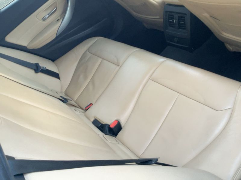 BMW 3er 320i 2015 – снимка 19