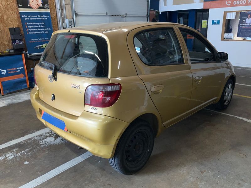 Toyota Yaris 1.3 VVT-i T3 2001 – снимка 2
