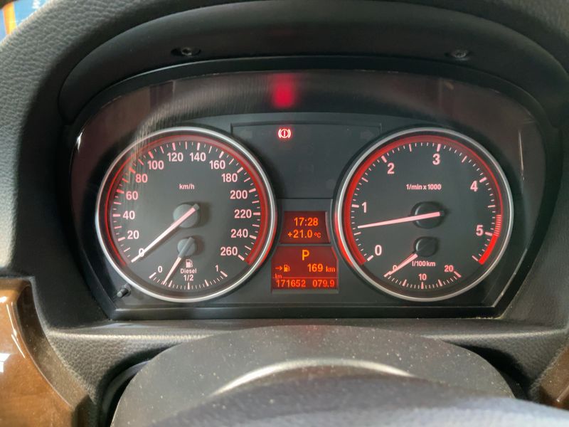 BMW 3er 330d xDrive 2012 – снимка 13