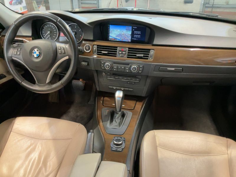 BMW 3er 330d xDrive 2012 – снимка 12