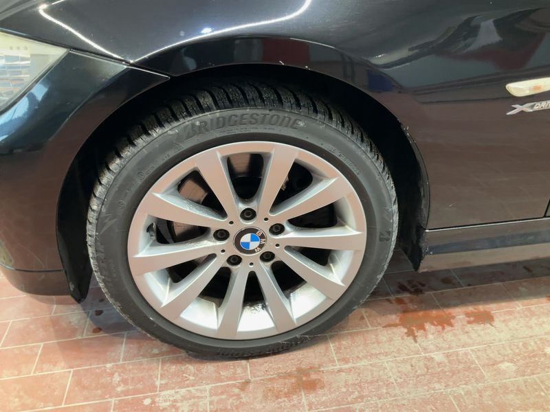 BMW 3er 330d xDrive 2012 – снимка 17