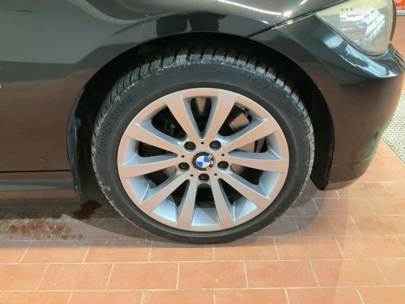 BMW 3er 330d xDrive 2012 – снимка 20