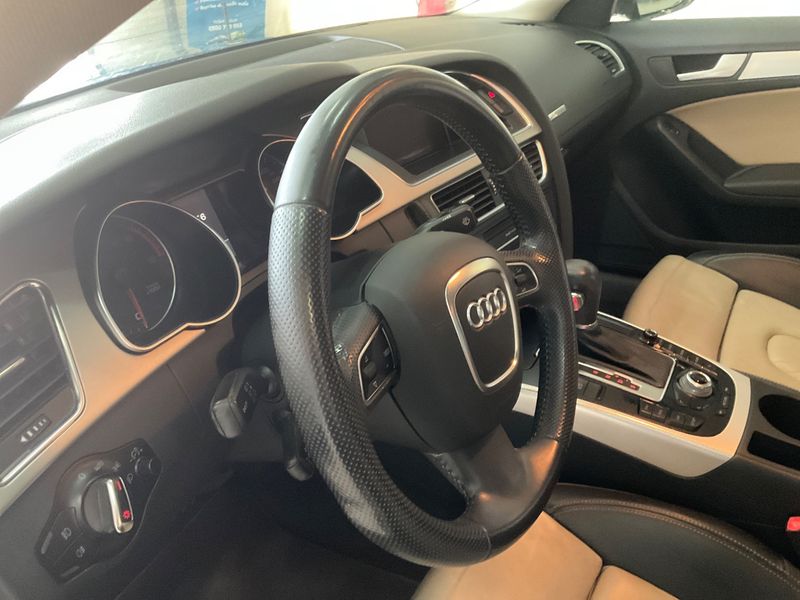 Audi A5 Sportback 2.0 TDI Ambition Luxe 2011 – снимка 28