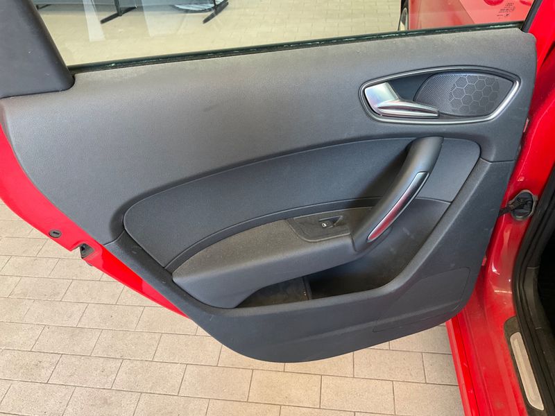 Audi A1 Sportback 1.2 TFSI Admired 2014 – снимка 29