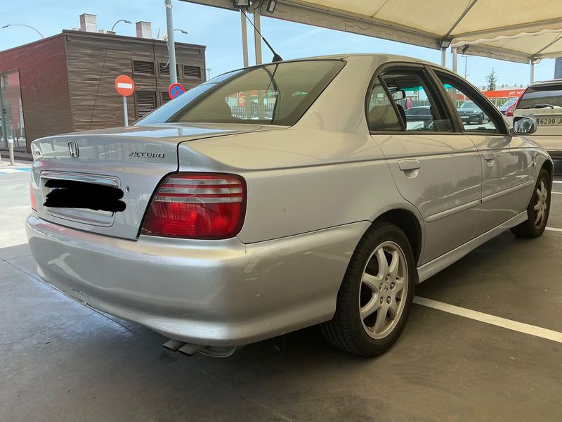 Honda Accord 2.3 ES 4 2002 – снимка 2