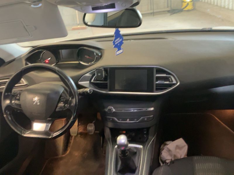 Peugeot 308 1.6 Blue-HDi Allure 2017 – снимка 17