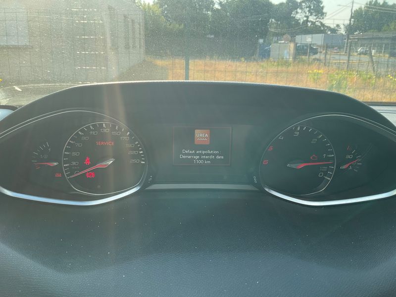 Peugeot 308 1.6 Blue-HDi Allure 2017 – снимка 30