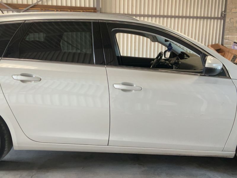 Peugeot 308 1.6 Blue-HDi Allure 2017 – снимка 10