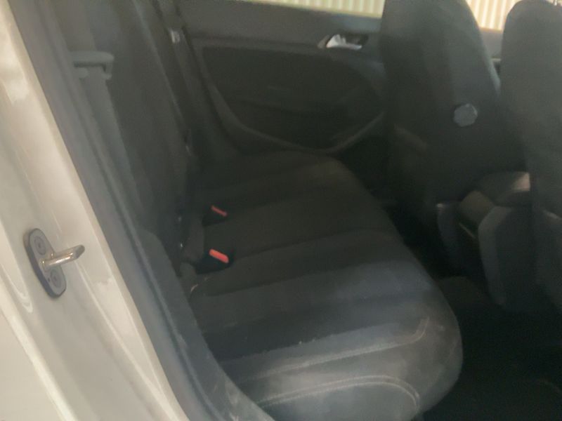 Peugeot 308 1.6 Blue-HDi Allure 2017 – снимка 19