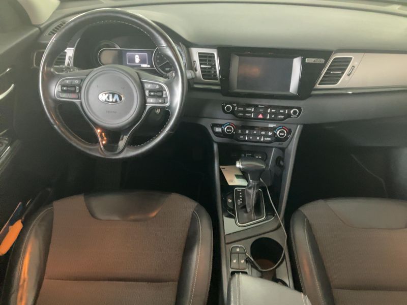 Kia Niro 1.6 Hybrid Vision 2017 – снимка 17