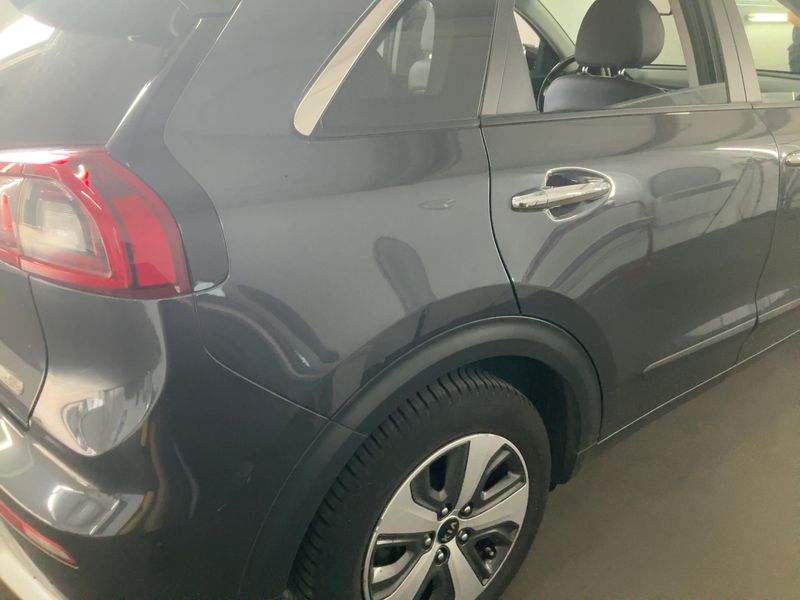 Kia Niro 1.6 Hybrid Vision 2017 – снимка 8