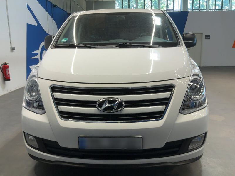 Hyundai H1 2.5 CRDi Travel Trend 2016 – снимка на щета