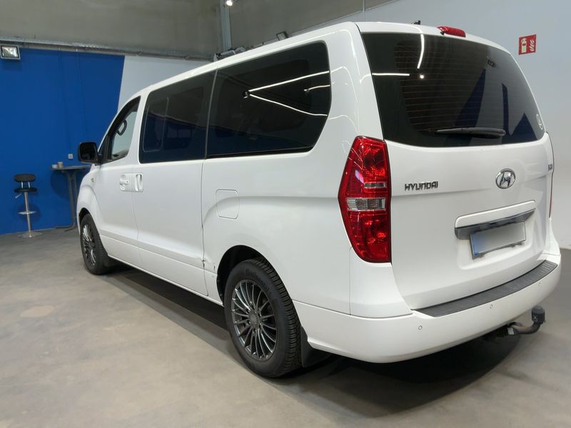 Hyundai H1 2.5 CRDi Travel Trend 2016 – снимка на щета