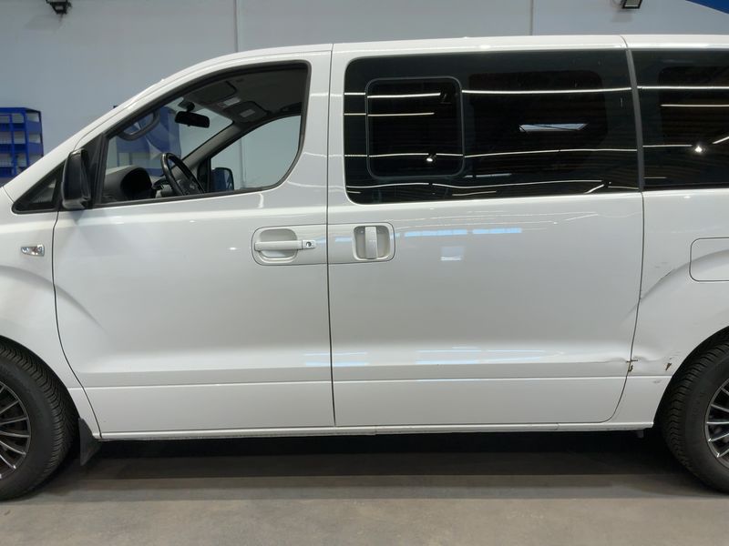 Hyundai H1 2.5 CRDi Travel Trend 2016 – снимка на щета