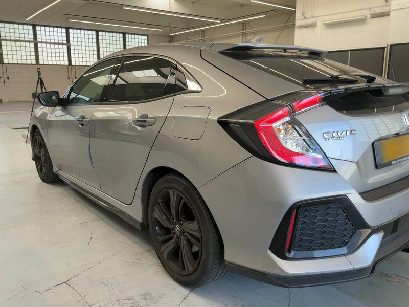 Honda Civic 1.0 VTEC Elegance 2020 – снимка 6
