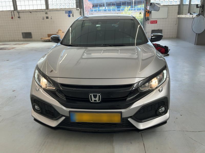 Honda Civic 1.0 VTEC Elegance 2020 – снимка 14