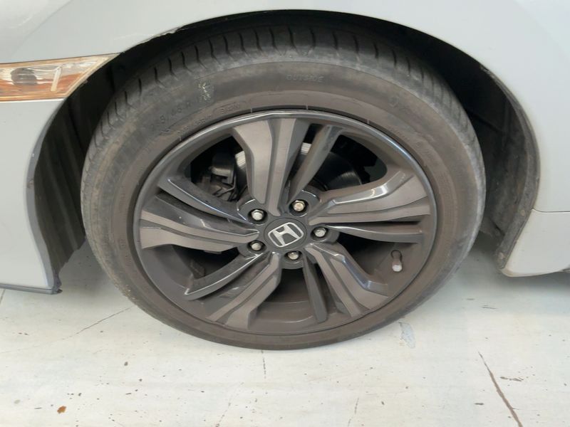 Honda Civic 1.0 VTEC Elegance 2020 – снимка 3