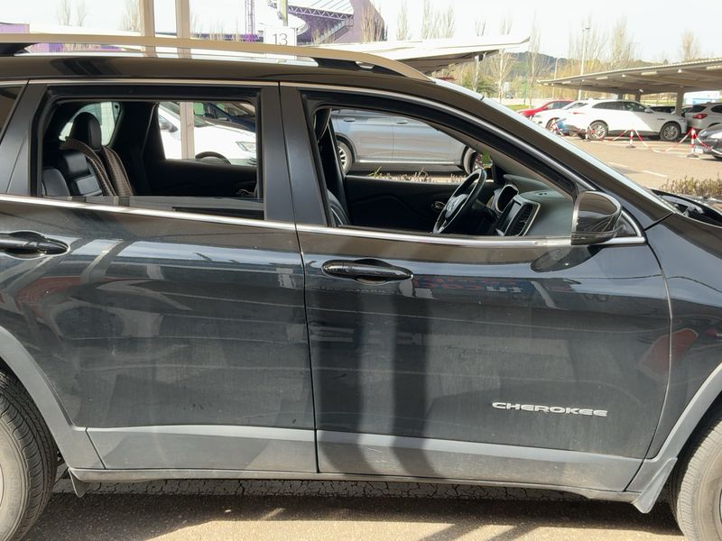 Jeep Cherokee 2.2 M-Jet Limited 4WD 2019 – снимка 10