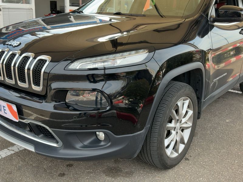 Jeep Cherokee 2.2 M-Jet Limited 4WD 2019 – снимка 2