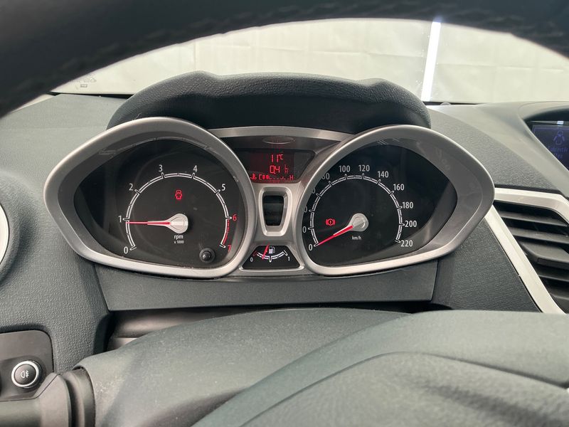 Ford Fiesta 1.25 Titanium 2012 – снимка 4