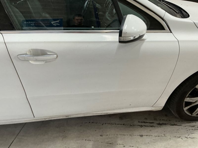 Peugeot 508 1.6 Blue-HDi Allure 2015 – снимка 29
