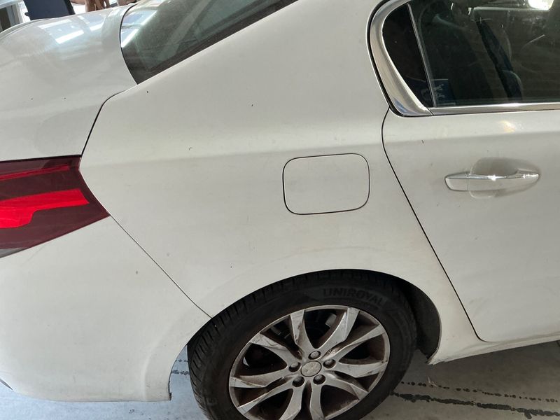 Peugeot 508 1.6 Blue-HDi Allure 2015 – снимка 25