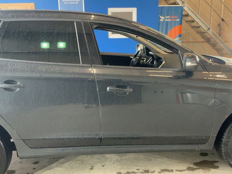 Volvo XC60 2.4 D4 Kinetic AWD 2017 – снимка 10