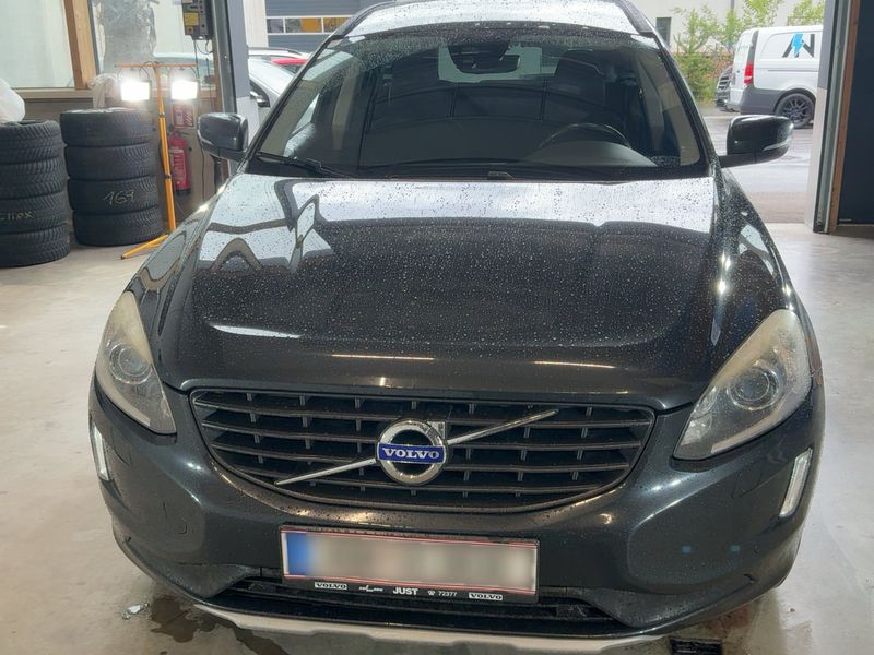 Volvo XC60 2.4 D4 Kinetic AWD 2017 – снимка 14