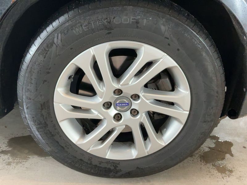 Volvo XC60 2.4 D4 Kinetic AWD 2017 – снимка 11