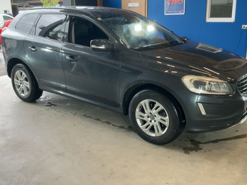 Volvo XC60 2.4 D4 Kinetic AWD 2017 – снимка 12