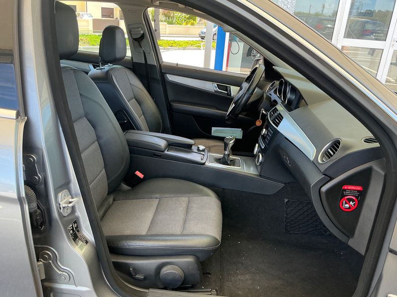 Mercedes-Benz C-Klasse C 220 CDI BlueEfficiency Avantgarde 2012 – снимка 11