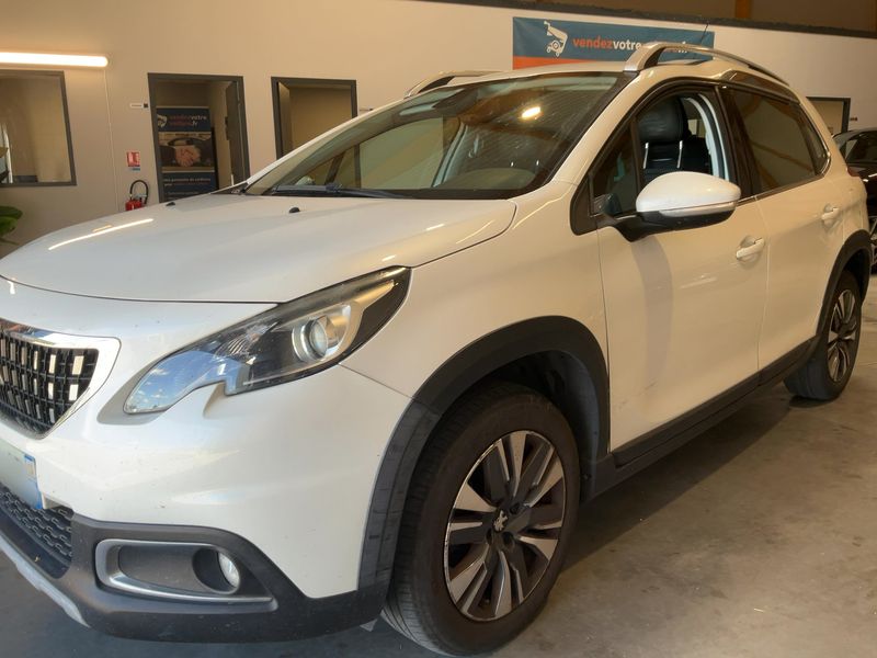 Peugeot 2008 1.2 PureTech Allure 2018 – снимка 2