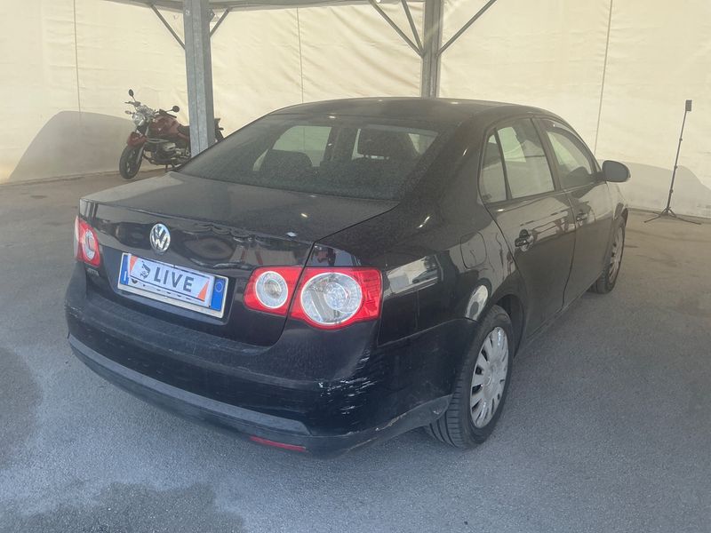 Volkswagen Jetta 1.6 Trendline 2006 – снимка 2