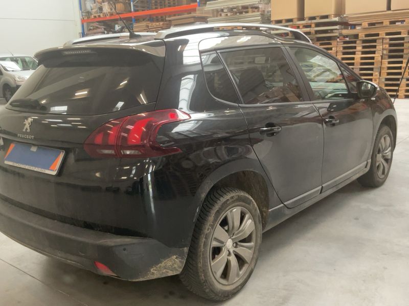 Peugeot 2008 1.2 e-VTi Style 2018 – снимка 8
