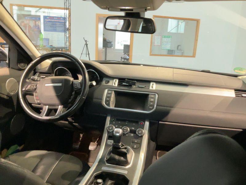 Land Rover Evoque 2.2 Td4 Pure 2014 – снимка 17