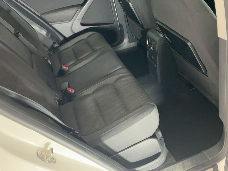 Volkswagen Tiguan 2.0 TDI Sport & Style BlueMotion Tech 2013 – снимка 20