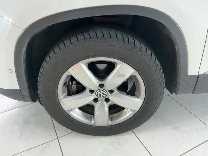 Volkswagen Tiguan 2.0 TDI Sport & Style BlueMotion Tech 2013 – снимка 3