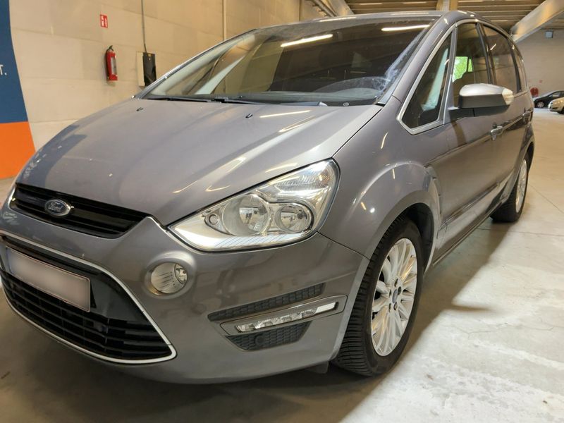 Ford S-Max 2.0 TDCi Titanium 2013 – снимка 2