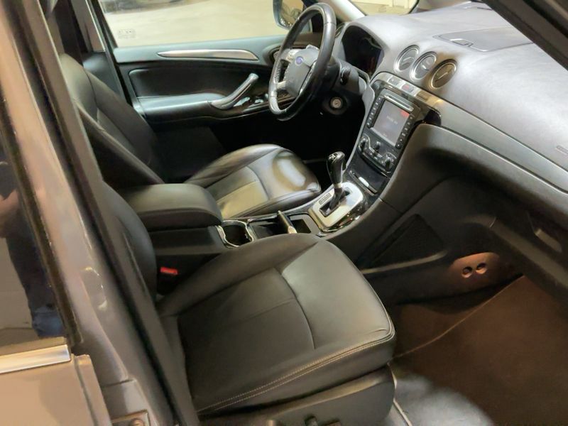 Ford S-Max 2.0 TDCi Titanium 2013 – снимка 17