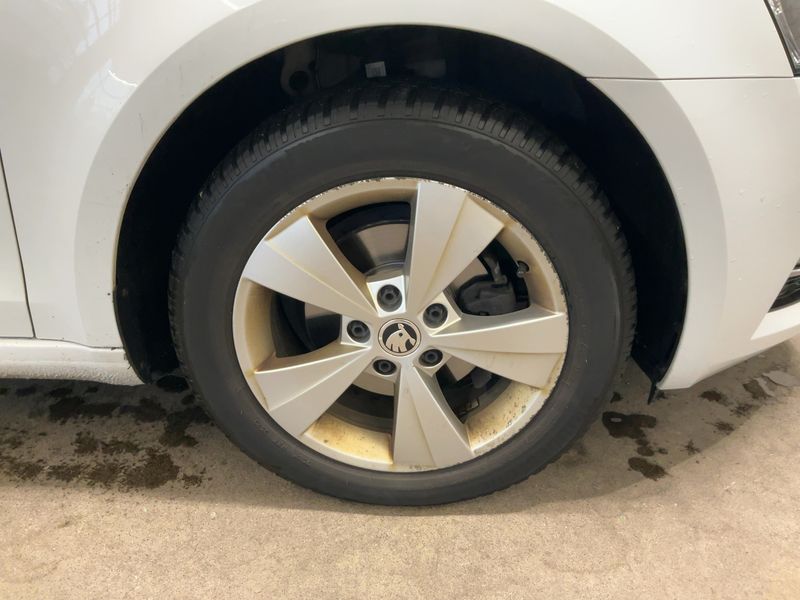 Skoda Octavia 1.6 TDI Style 2018 – снимка 11