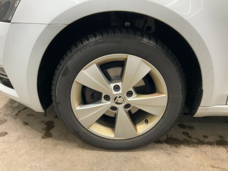 Skoda Octavia 1.6 TDI Style 2018 – снимка 3